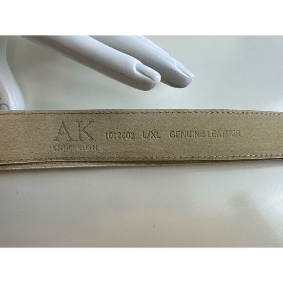 ANNE KLEIN White Genuine Leather Adjustable Belt, Gold Hardware, 47-30 - Picture 3 of 14
